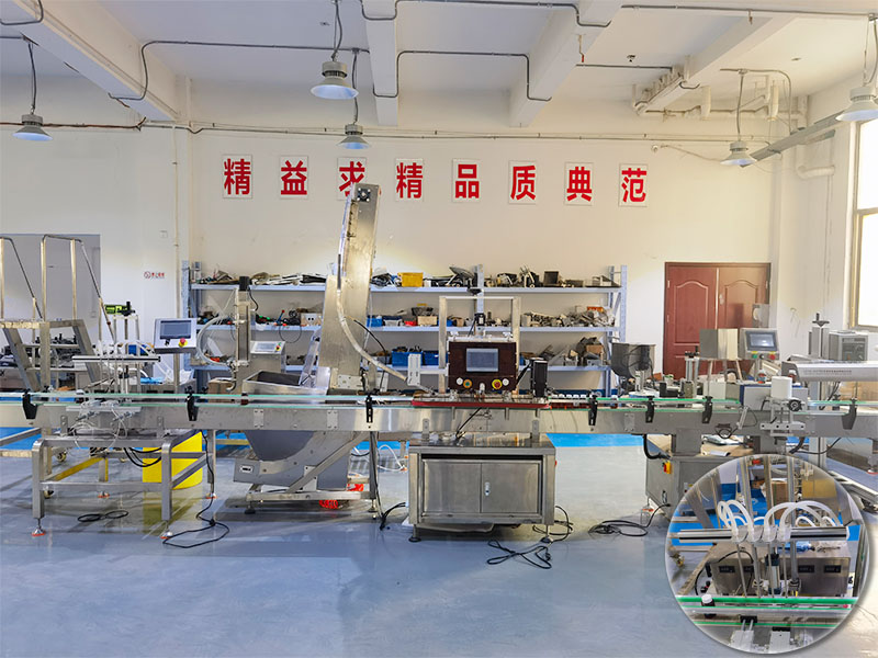 全自動(dòng)灌裝機(jī)生產(chǎn)線兼容多種容器(圖1)
